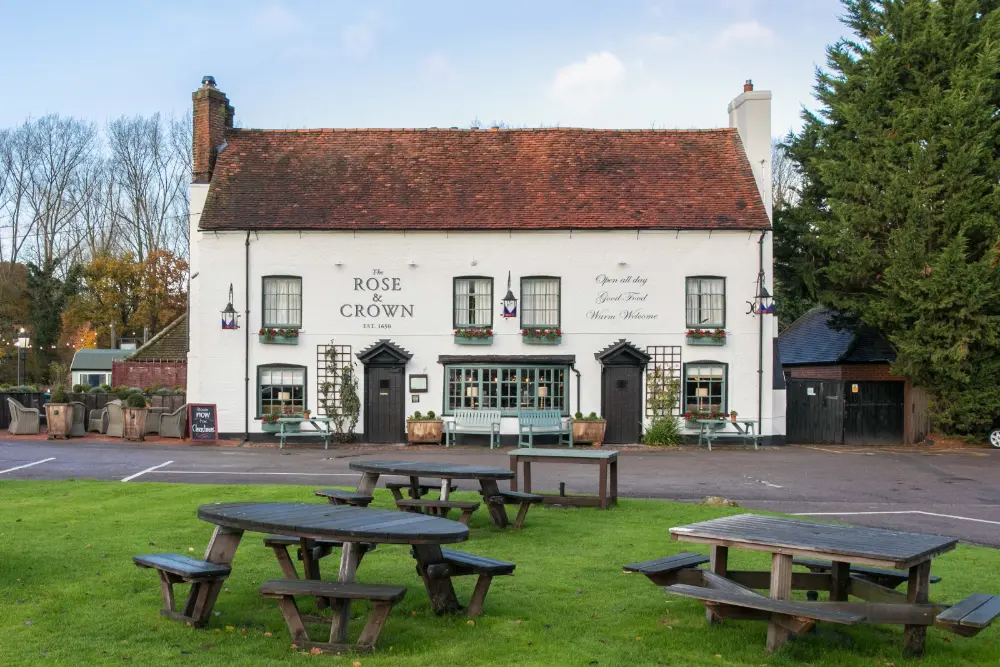 The Rose & Crown - Image 1